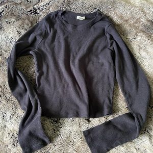 Long sleeve crop top